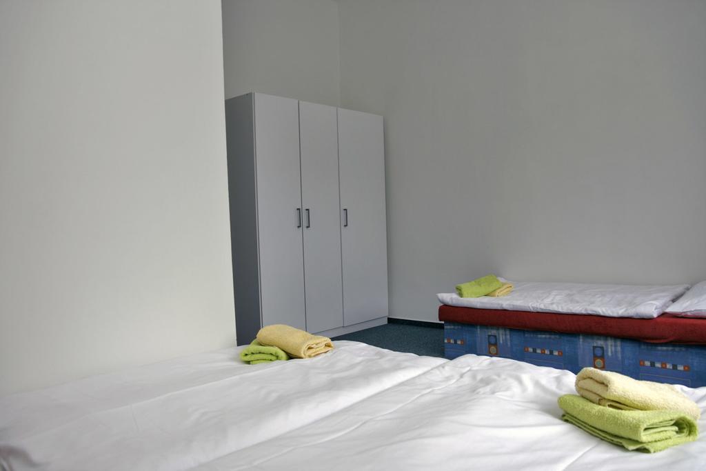 Sport Hotel Mustek ยาคีมอฟ ภายนอก รูปภาพ